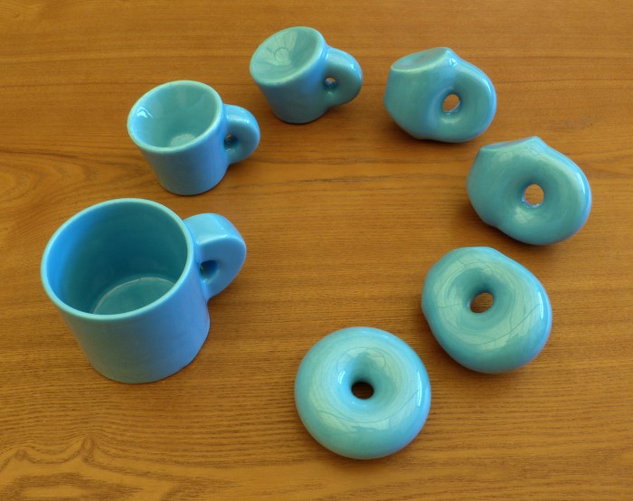 Donut en koffiekop